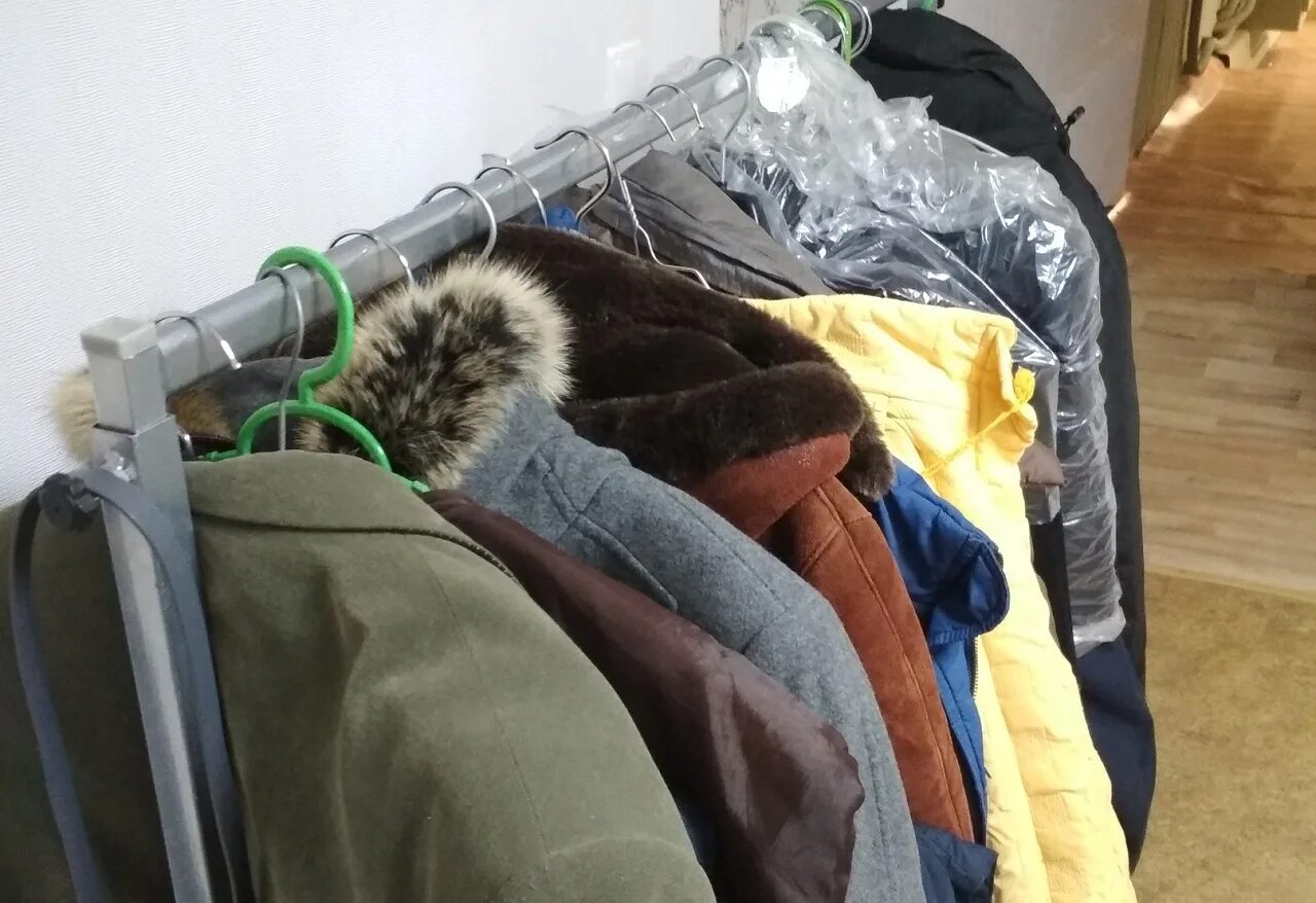 куда сдать старые вещи в омске