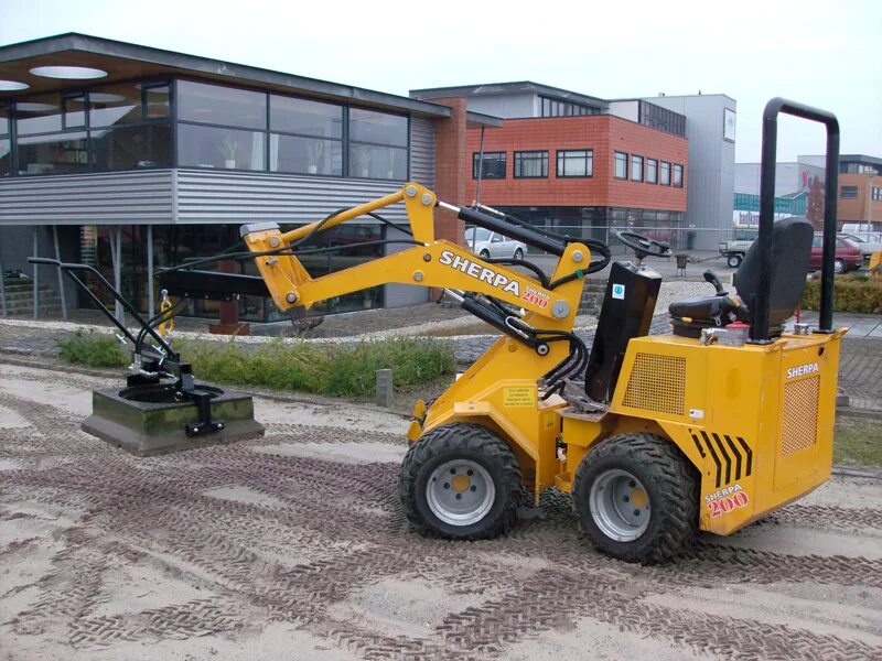 фронтальный погрузчик xgma. погрузчик steel camel м630-70. погрузчик case sr175. быстросъем гидромолота терекс 825. мини погрузчик sherpa 200.