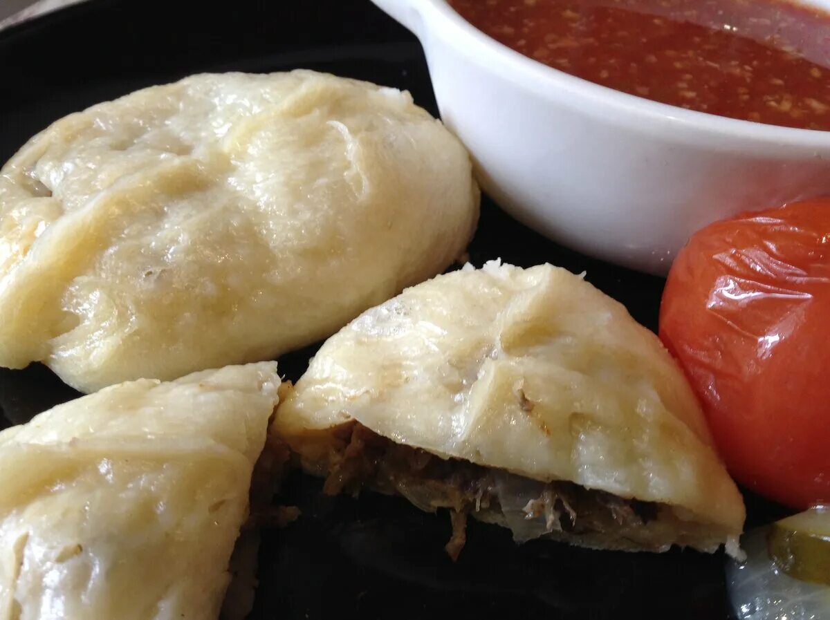 Пирожки пигоди. Пирожки на пару. Пирожки с мясом на пару. Пирожки с картошкой на пару.