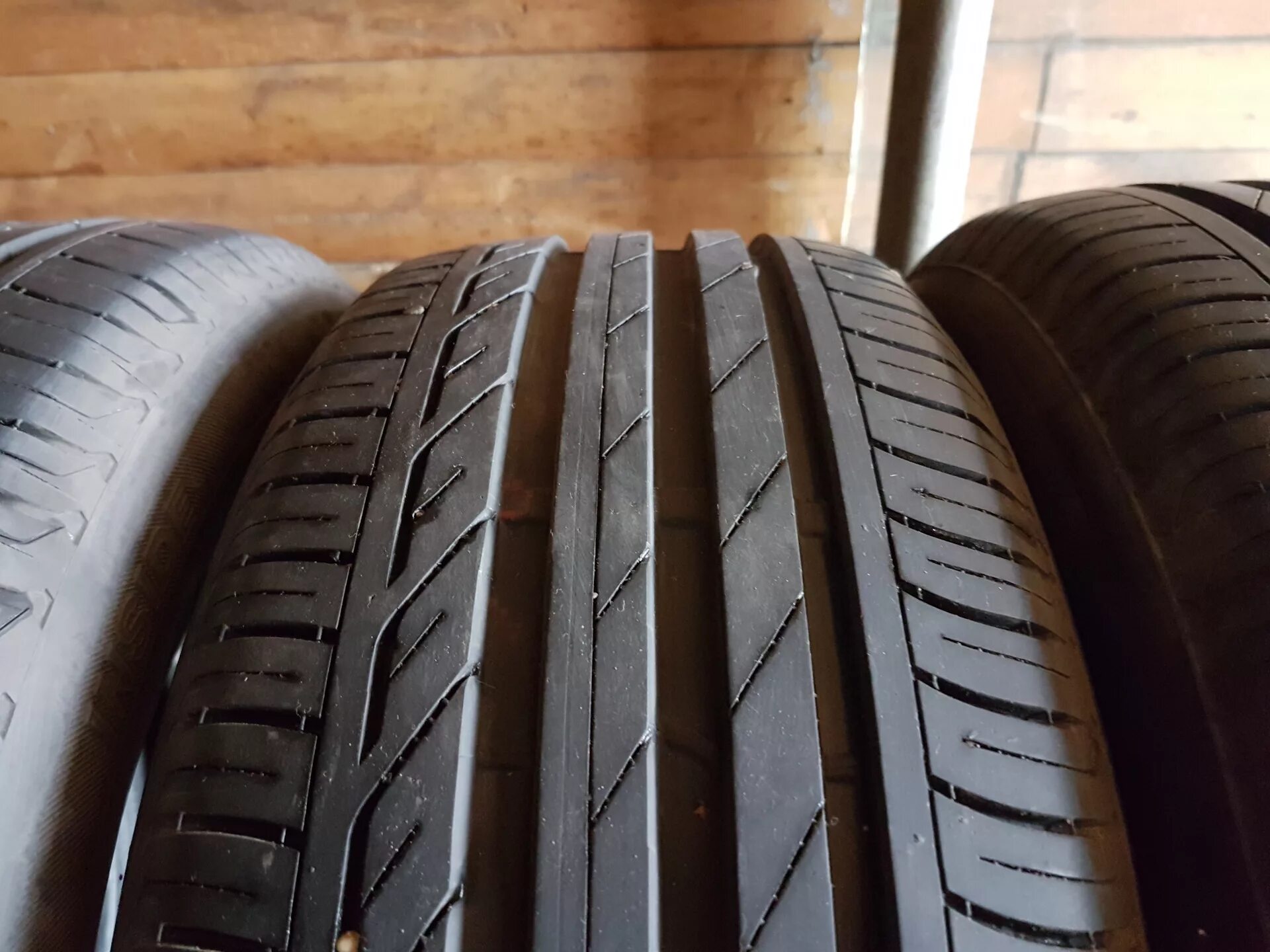 Купить летнюю резину 215 55 16. Bridgestone Turanza t001. Bridgestone Turanza t001 215/55 r17. Bridgestone Turanza 215/55 r17. 215/55 R17 Bridgestone Turanza т001.