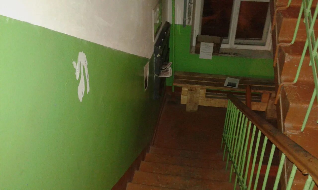 Условие задачи в подъезде 27 квартир. На каждом. В подъезде 27 квартир на каждом. В подъезде 27 квартир на каждом. Подъезд пятиэтажки.