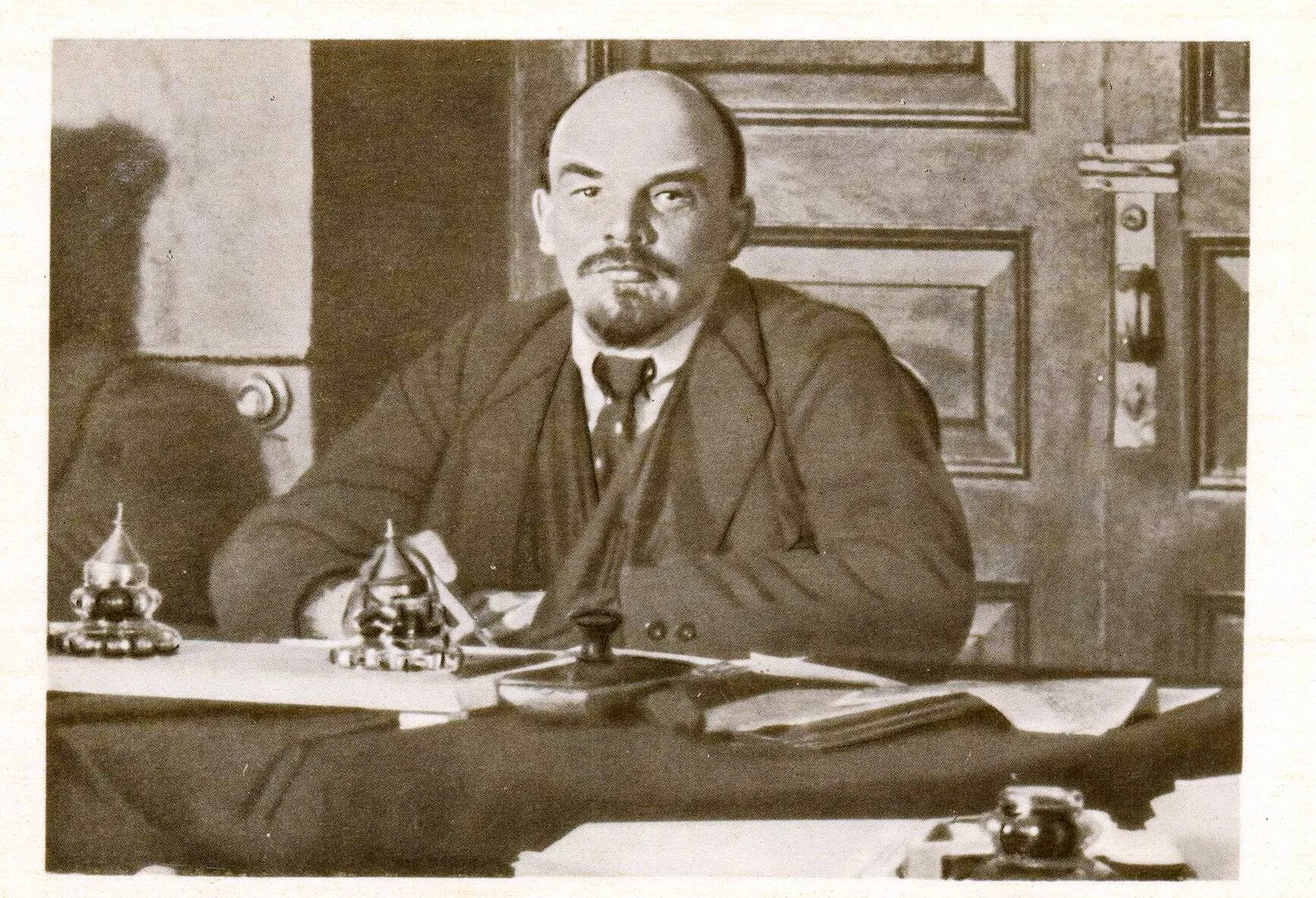 Ленин рсфср. Владимир ленин 1918. ленин в 1905 году. ленин председатель снк. ленин фото 1918.