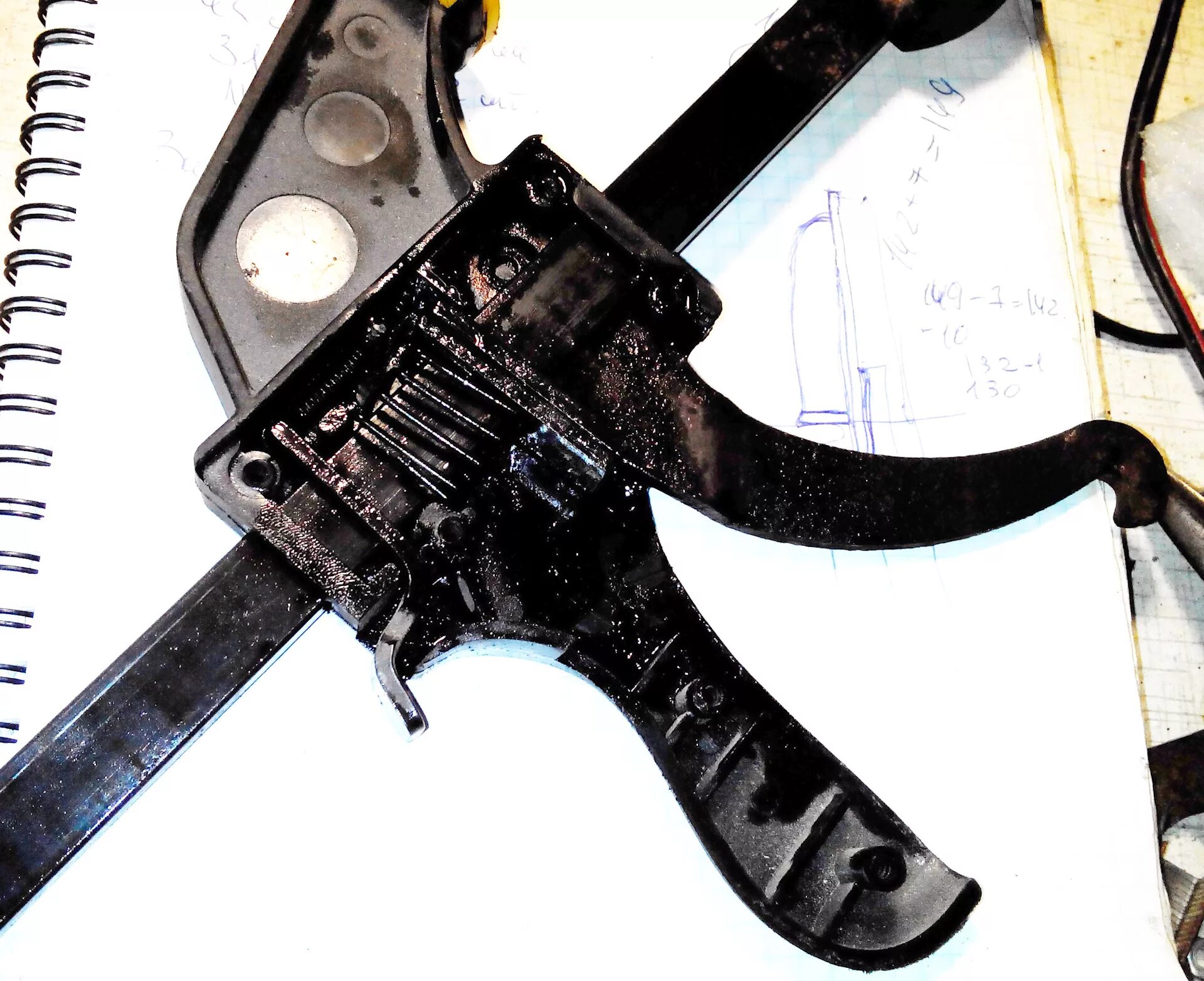 Ремонт струбцины. Струбцина быстрозажимная stayer. Струбцина быстрозажимная 445мм. Ремонт струбцины. Ремонт струбцины.