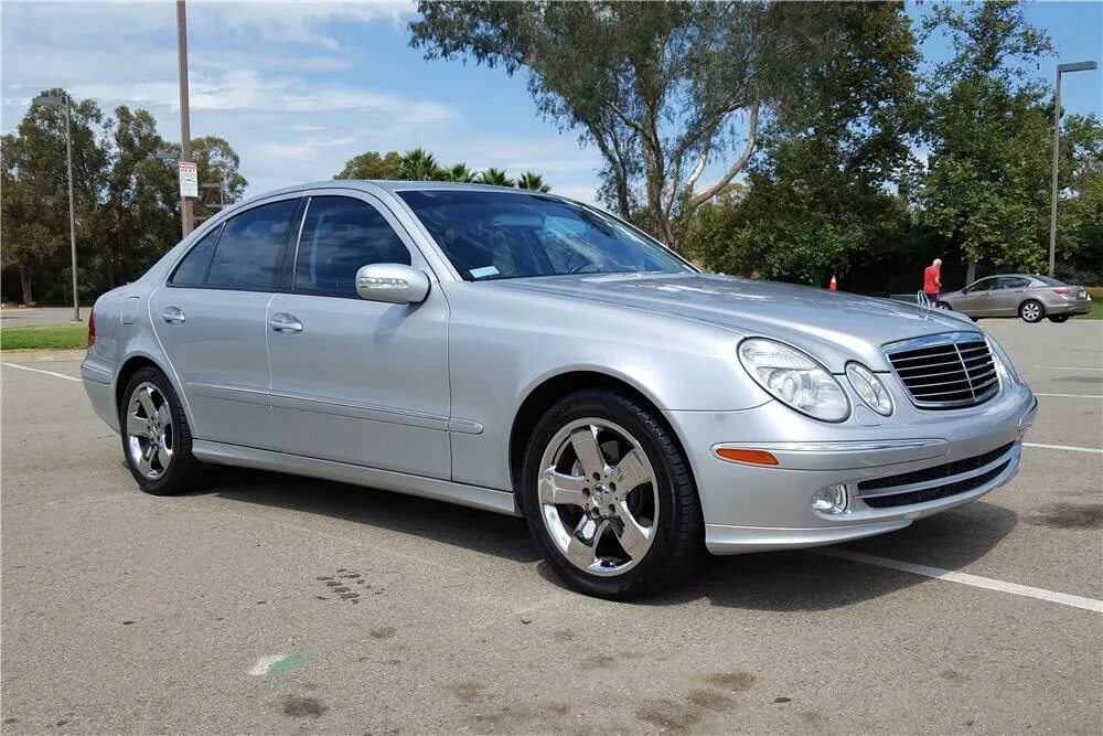 Купить мерседес 2004. Mercedes e500 2004. Мерседес e500 2004. Мерседес е 240 2004. Мерседес e 2004.