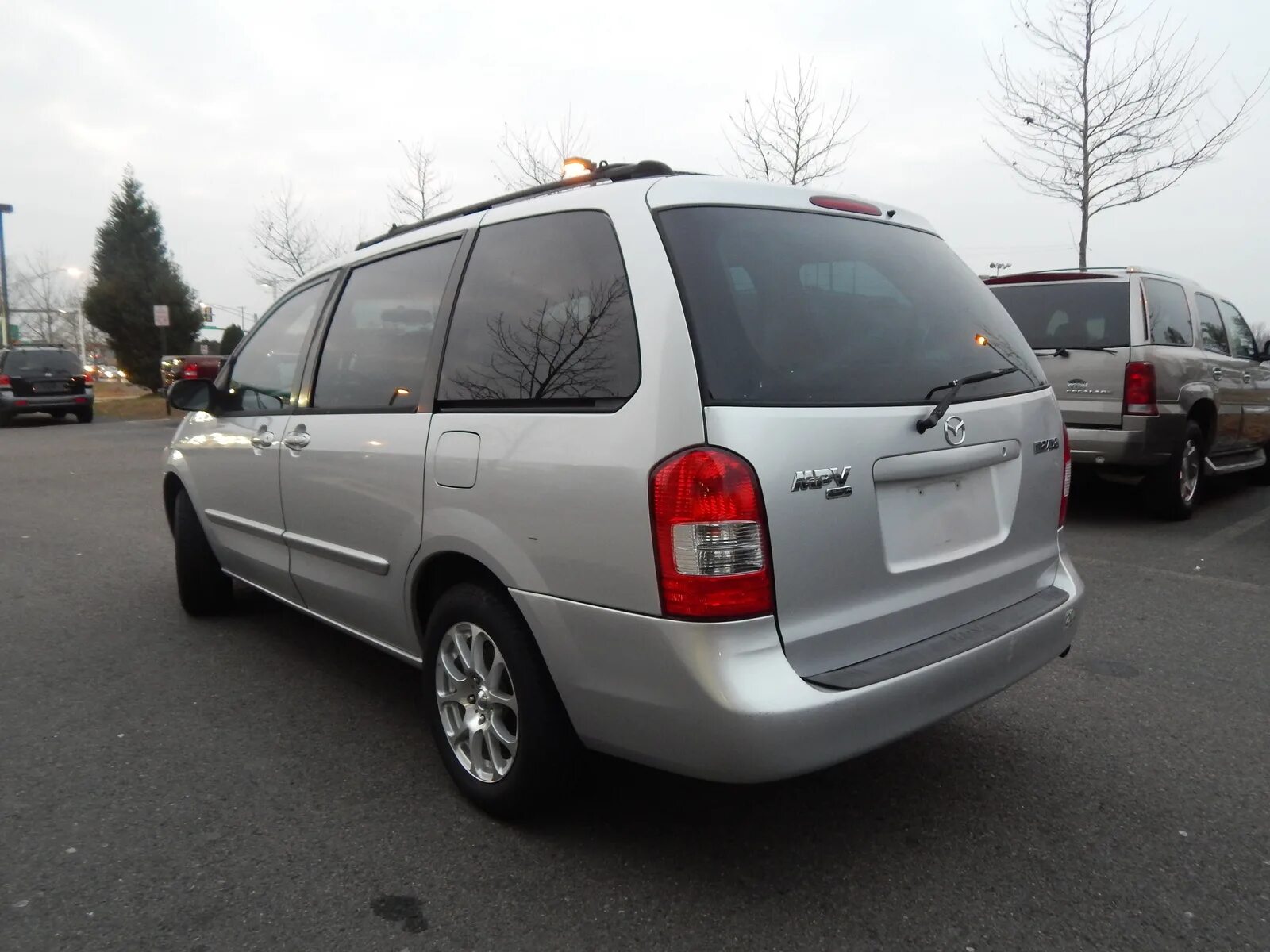 Мазда мпв 2001г. Мазда мпв 2001. mazda mpv lx. mazda mpv 2001. мазда mpv lx 2002.