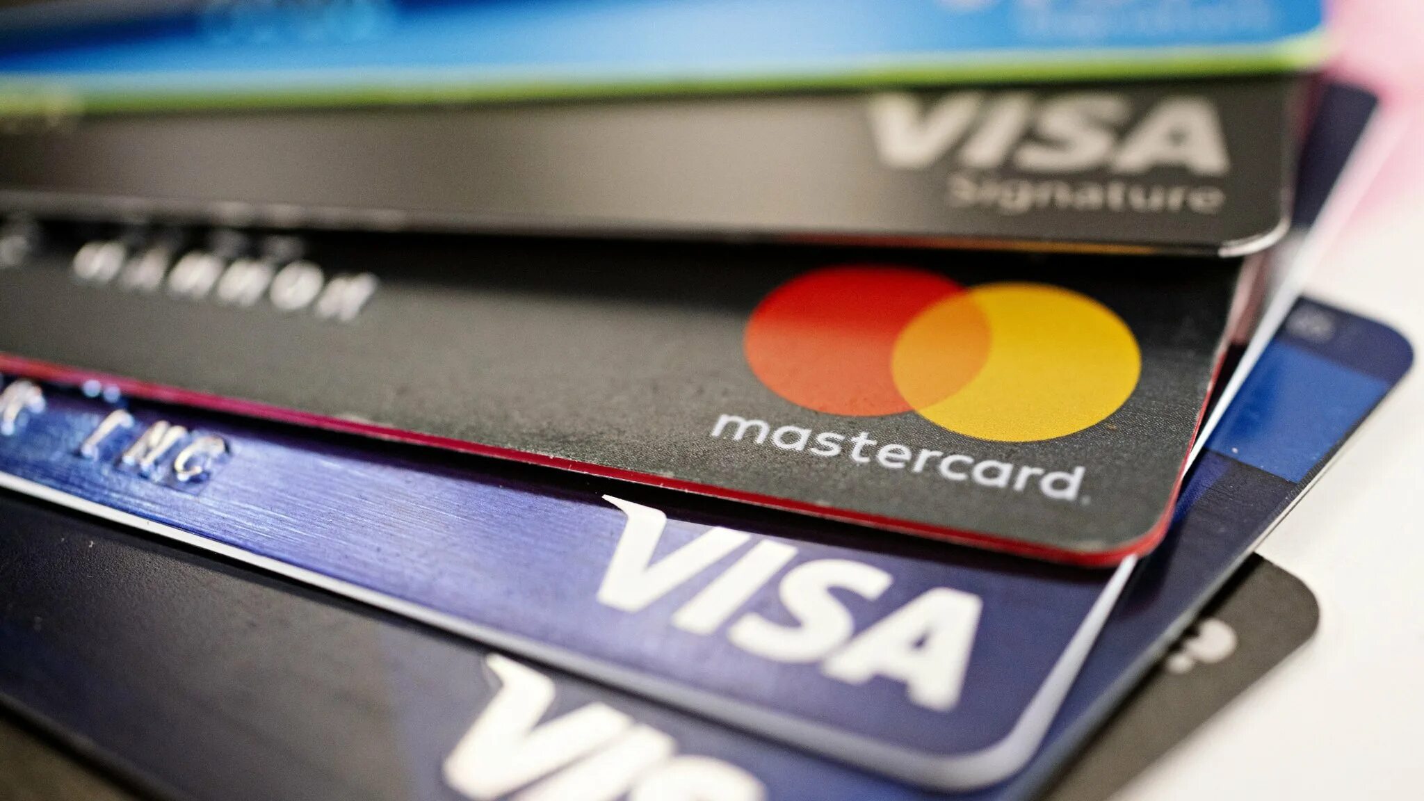 Оформить мастеркард виртуально. Visa mastercard. мастер карт и виза. виза и мастеркард фото.