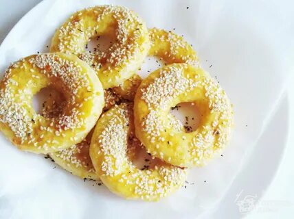 Творожно сырные бублики с кунжутом рецепт