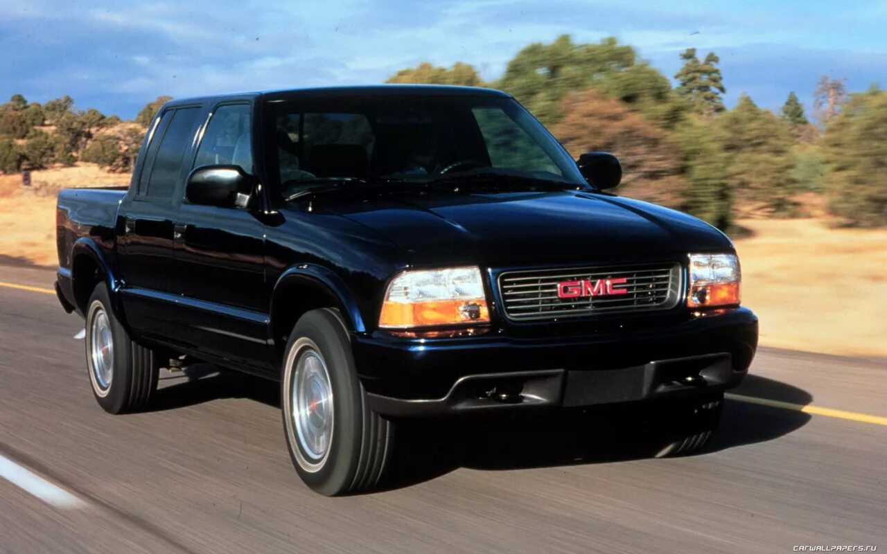 Автомобиль gmc. GMC Sonoma 2001. GMC Sonoma. GMC Sonoma авто. GMS 2002.