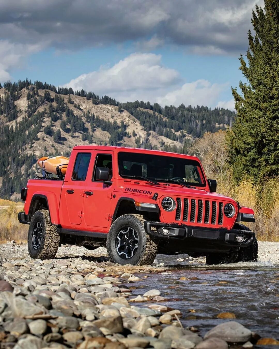 Рубикон фото. Джип Wrangler Rubicon. Jeep Wrangler Rubicon. Джип Вранглер RUВIСОN. Jeep Wrangler Gladiator 2021.