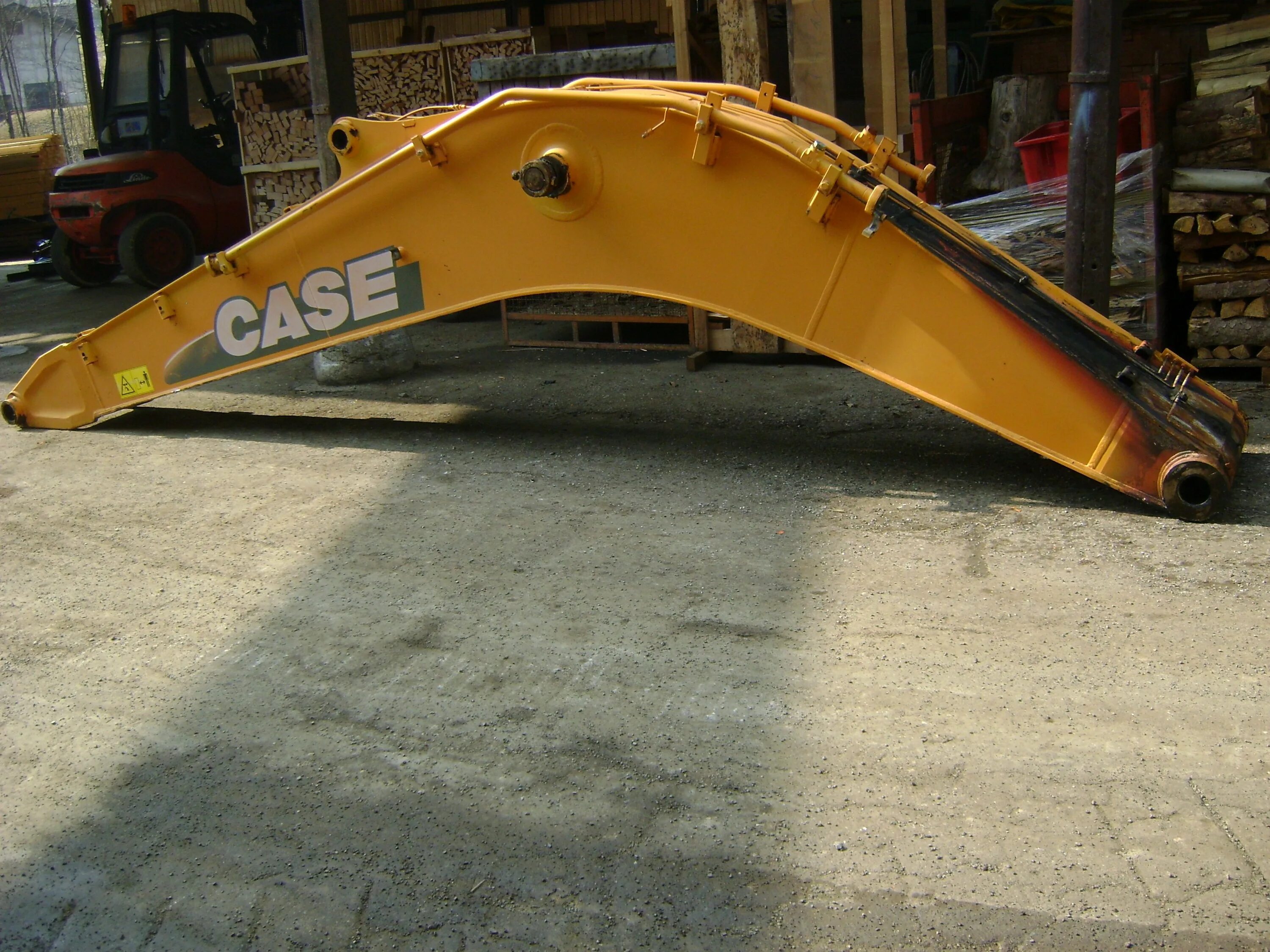 Case cx210. Рукоять стрелы экскаватора JCB. Стрела экскаватора 210. Стрела рукая на экскаватор JCB 220.