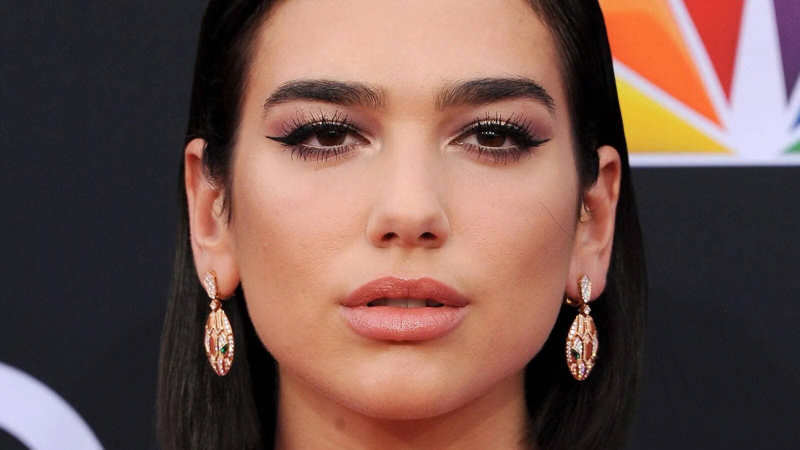 Дуа липа. Dua Lipa Front. Dua Lipa Elton John. Элтон Джон и Дуа липа.