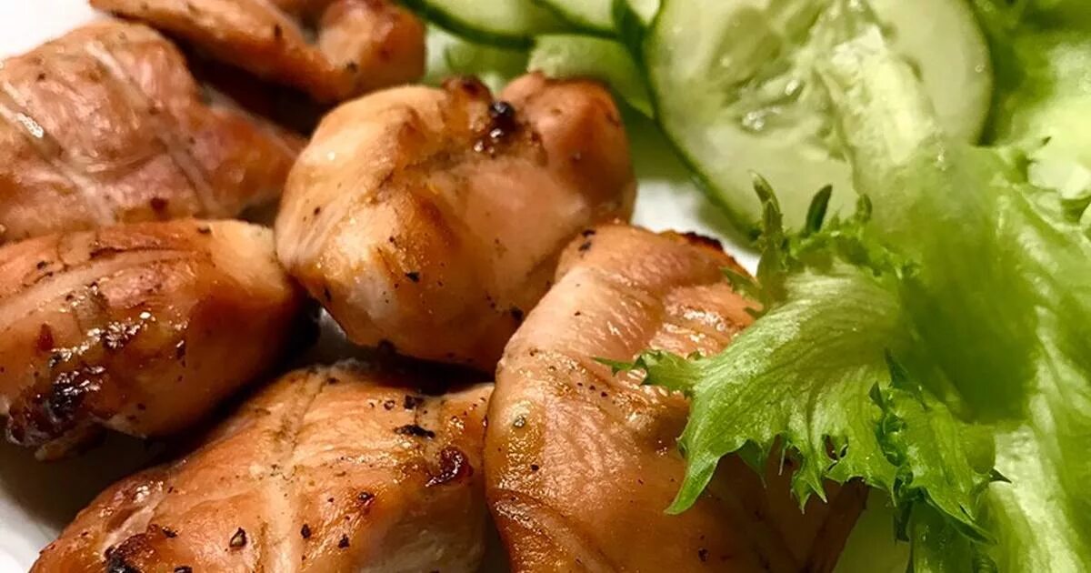 филе бедра индейки запеченное. блюдо из индейкиф филе. блюда из индейки филе. лангет из индейки. грудка в аэрогриле.