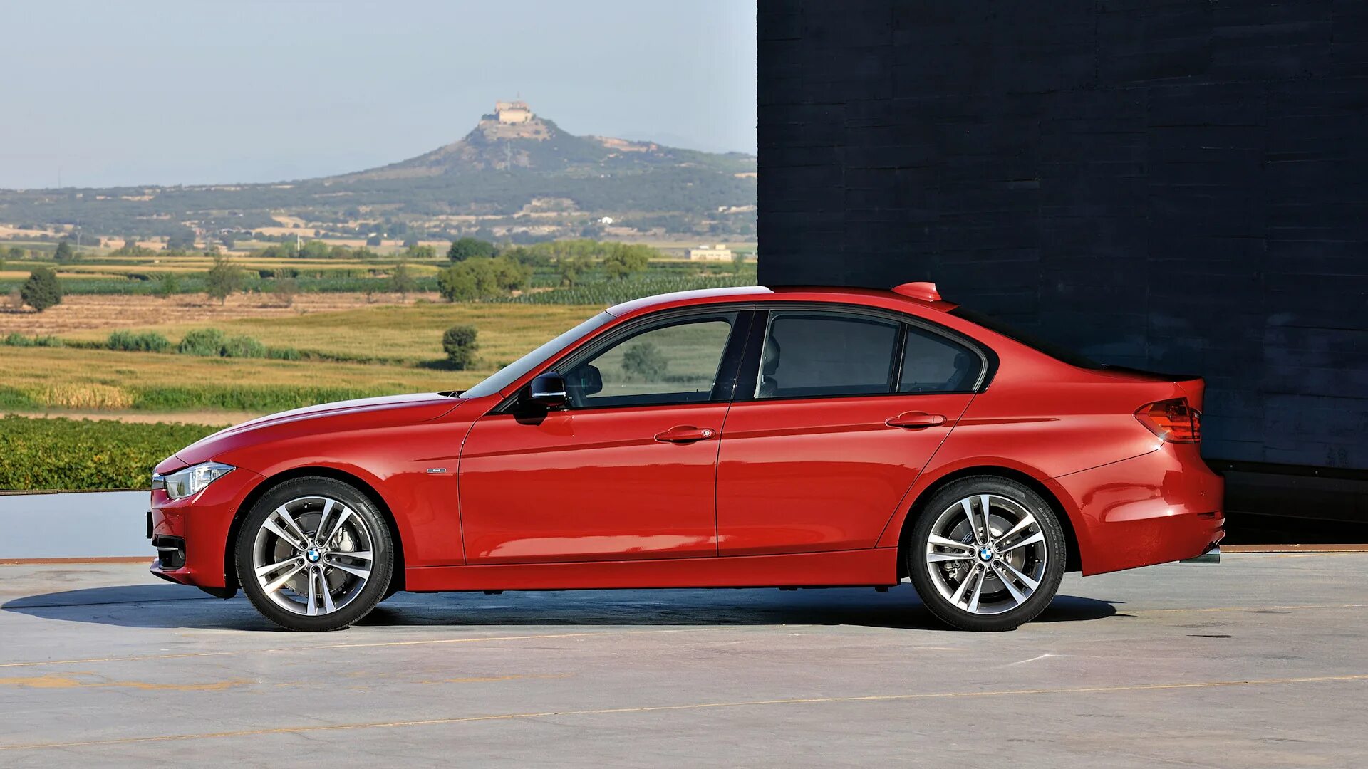 3 series f30. BMW m3 f30 красный. BMW 3 f30. BMW f30 сбоку. BMW 3 f30 2014.