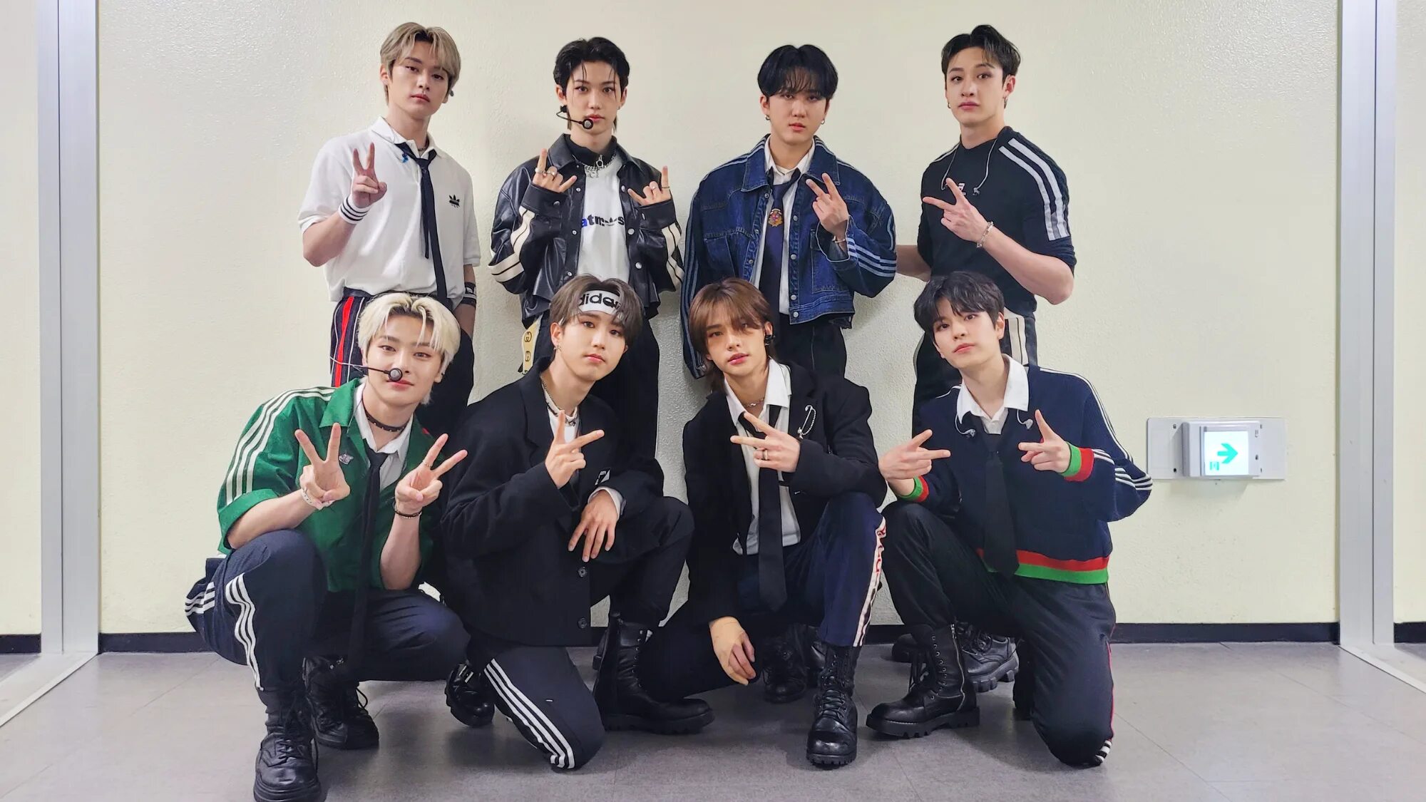 Stray kids seoul. Stray kids seoul. Группа stray kids 2022. Stray kids феи. Jyp stray kids.