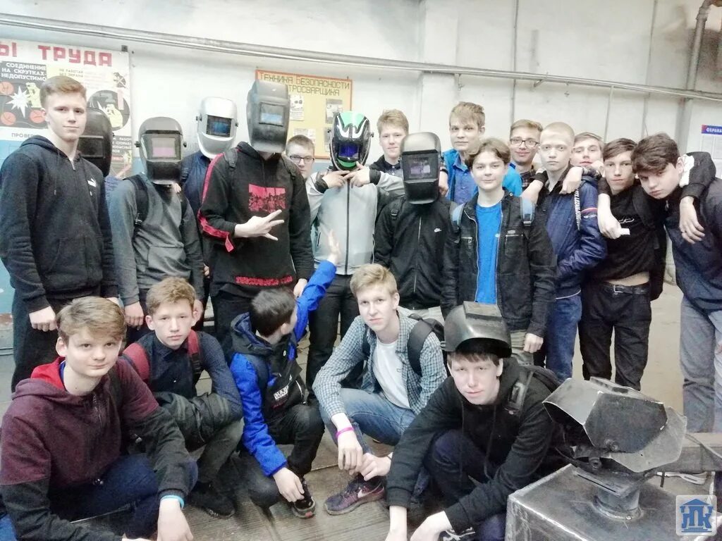 Пильнинский техникум сварщики. Колледжи на сварщика после 9. Пту сварщик. Колледж сварщик. Техникум сварщик.