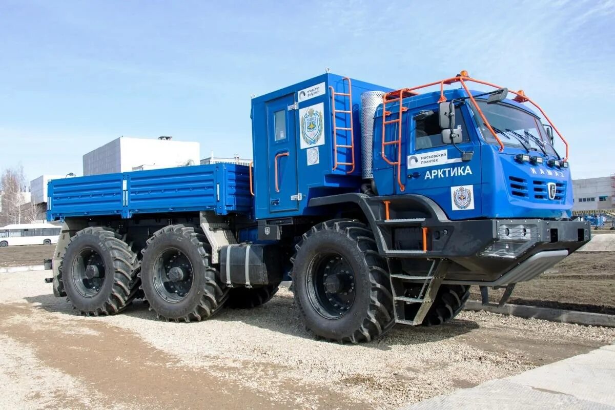 Автомобиль камаз вездеход. Камаз 6560 бортовой. Камаз вездеход 6х6 арктика. Камаз арктика 8х8. Автомобиль камаз вездеход.