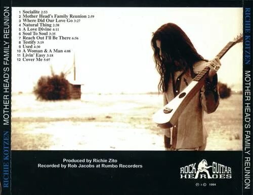 Mother head's. мама целует малыша. Mother head's. Mother head in stock pot. красивые мамы с малышrfvb.