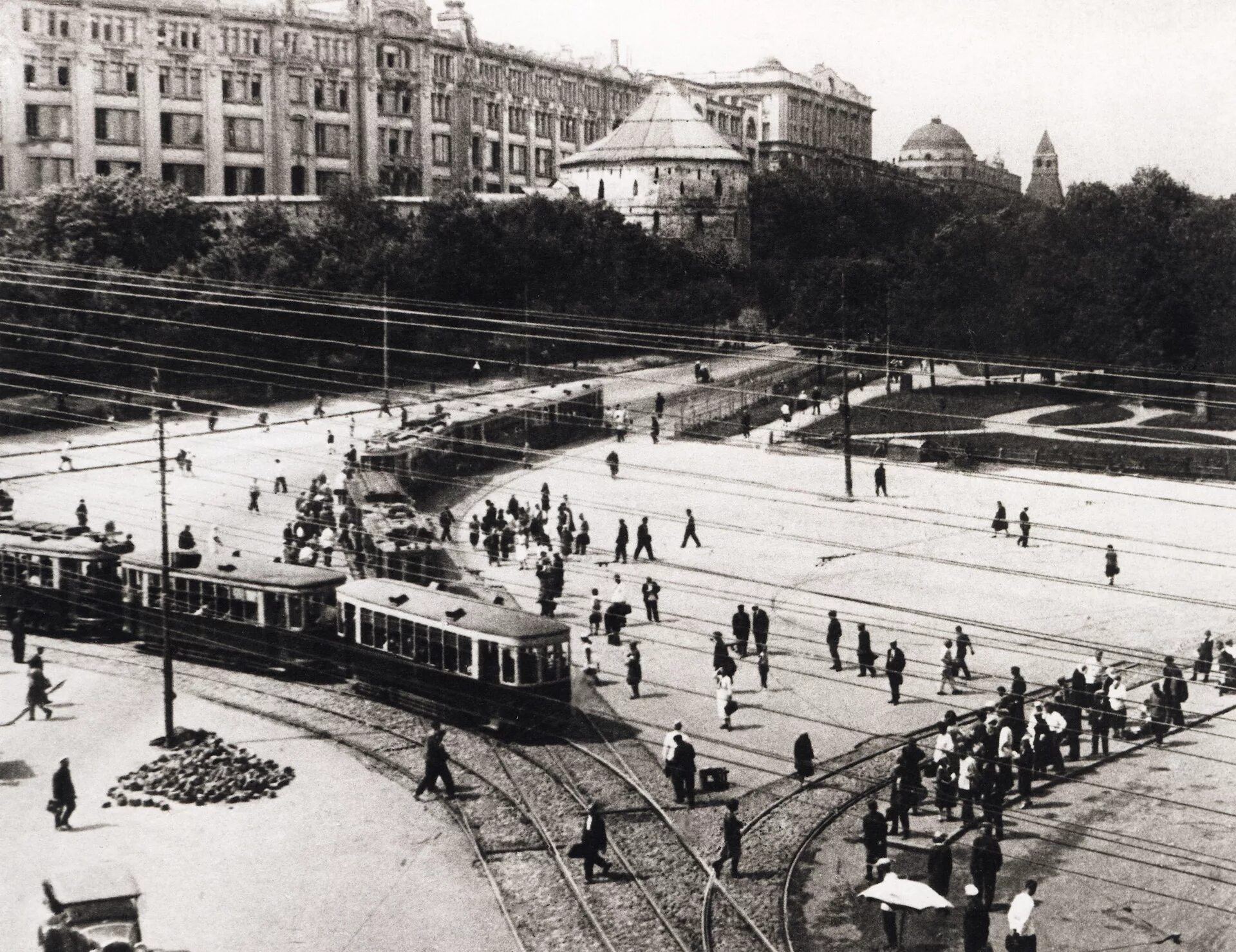 Старая Москва Наума Грановского. Площадь Ногина 1980. Площадь Ногина Москва. Москва 1930-е. Улицы москвы 1930 годов