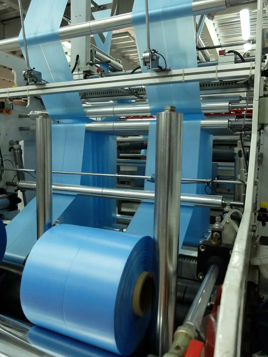Станок для производства полиэтиленовых пакетов. Станок sml экструзия. Станки по производству полиэтиленовых мешков. Станки для производства полиэтиленовой пленки. Станок для производства полиэтиленовых пакетов.