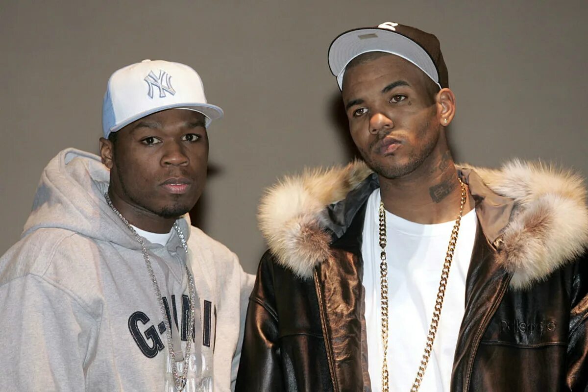 50 cent feat game. 50 cent рост. 50 cent фото. 50 cent hate it or love it. 50 сент с фанатом.