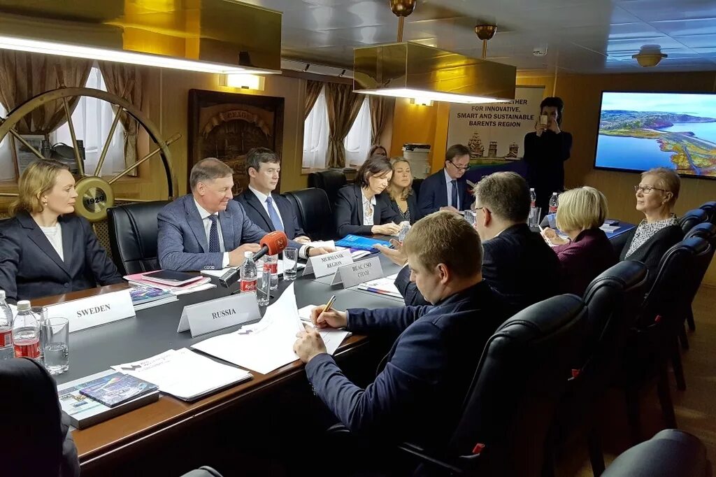 саммит нато в мадриде 2022 общее фото. собрание всех стран. заседания сб оон 1957. собрание всех стран. сша в совете безопасности оон.