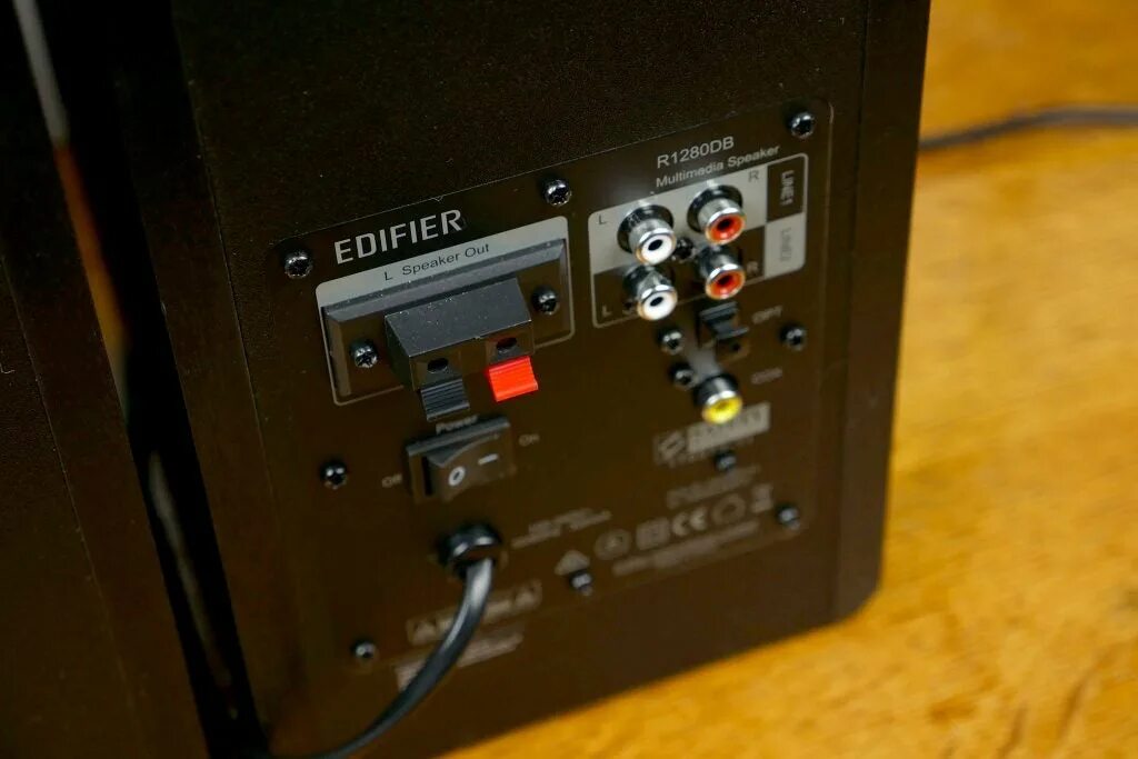 Edifier подключение к компьютеру Edifier M3200BT 2.1 multimedia bluetooth speakers review