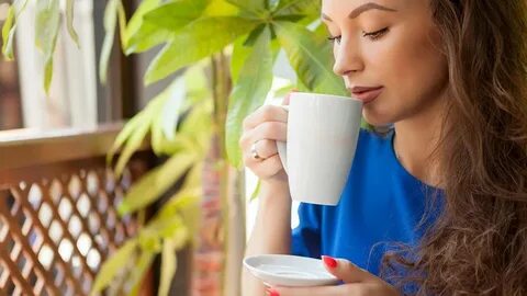 He drink tea
