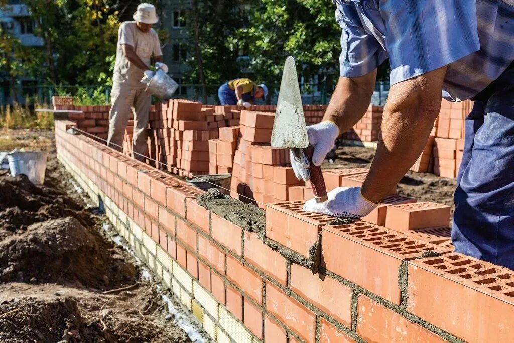 При строительстве стены использовали
