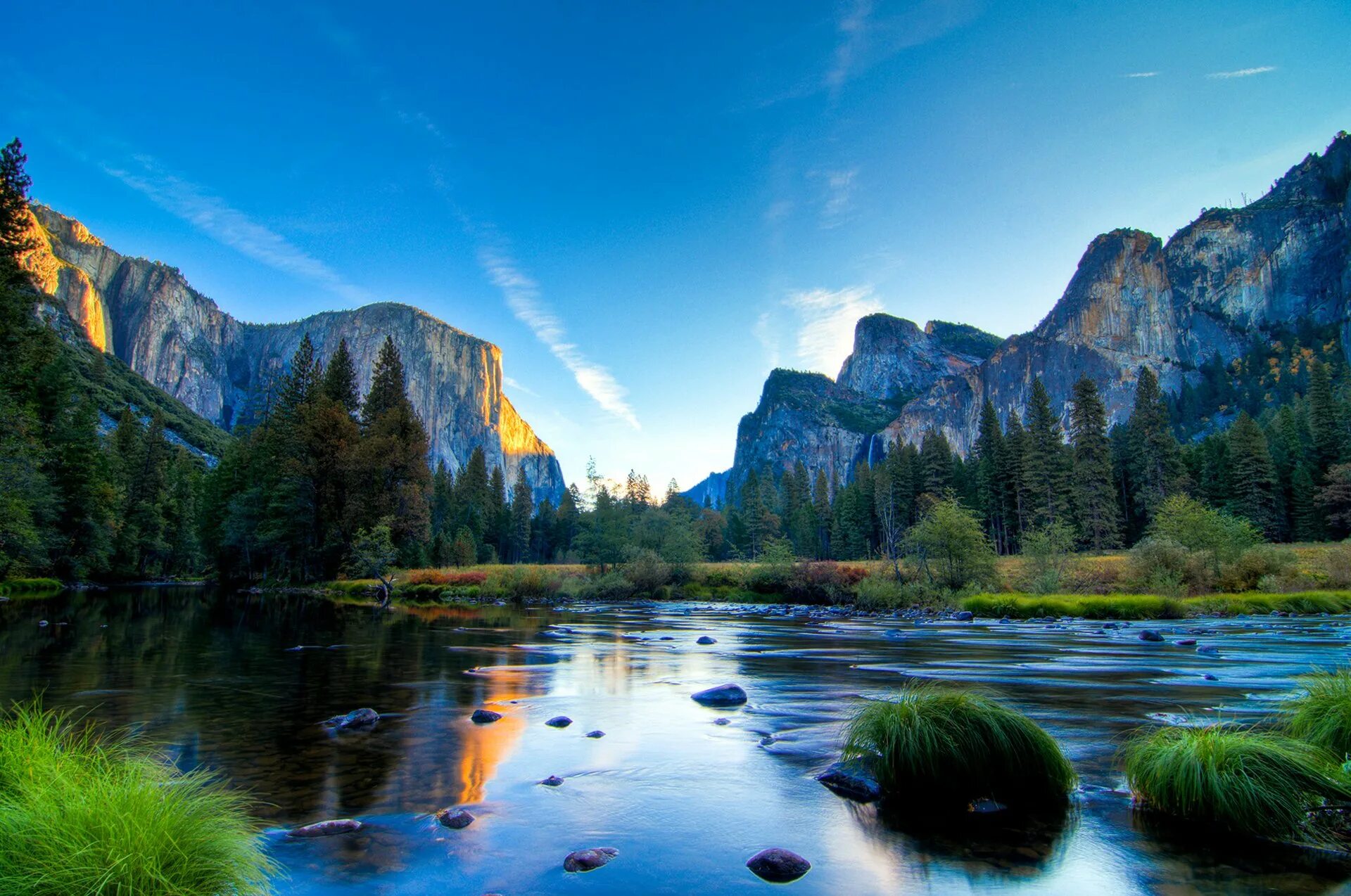 Йосемити национальный парк. Долина Йосемити, США. Горы озеро Yosemite National Park. Йосемити национальный парк прозрачное озеро. Установить на рабочем столе обои красивая