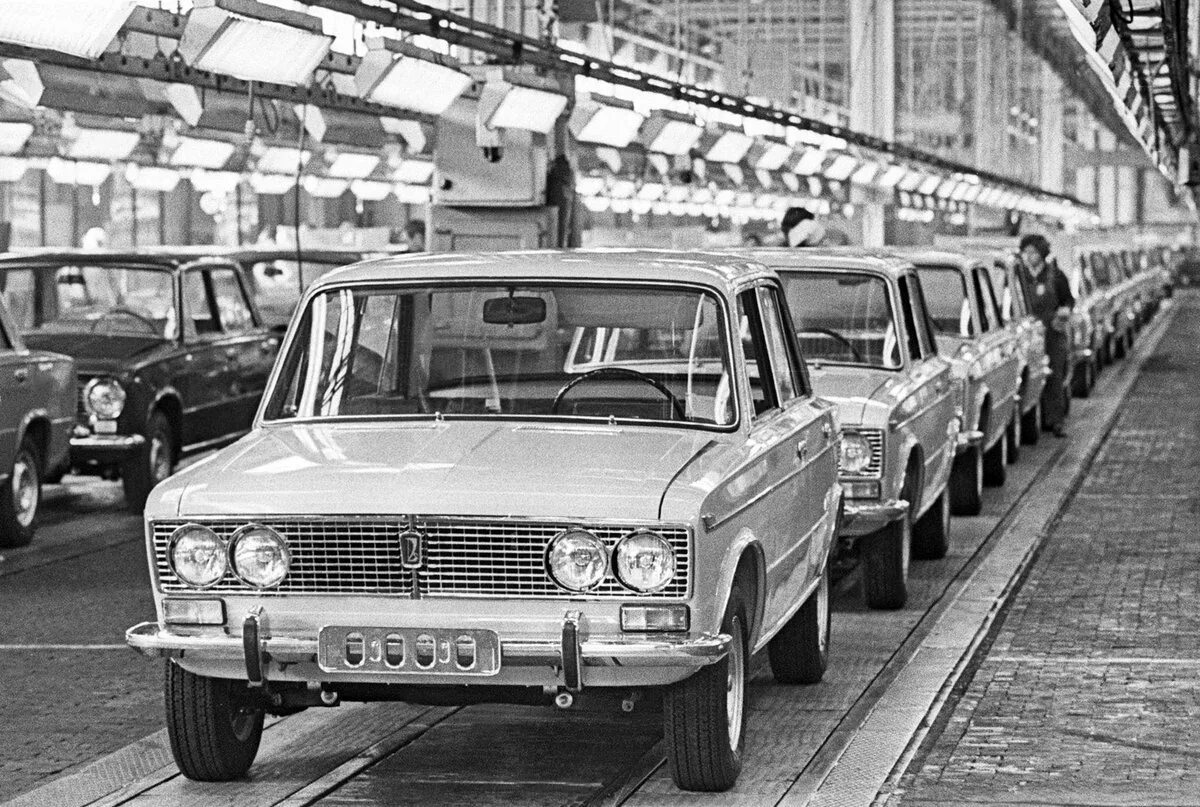 Мзма москвич 411. Газ 24 волга ссср. Москвич 408 автоэкспорт. Москвич 412 автоэкспорт. Иж каблук 2715.