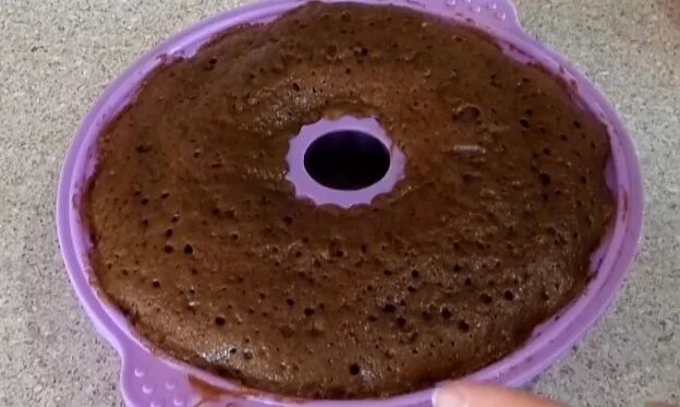 Шоколадный кекс за 5 минут. Творожный кекс в духовке. Банановый кекс в микроволновке в кружке. Кекс в микроволновке в формочке. Маффины в духовке.