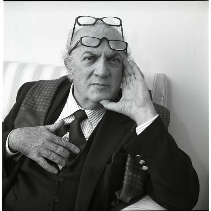 Frederico fellini. Федерико феллини. Федерико феллини режиссеры. Федерико феллини кинорежиссер. Феллини федерико феллини.