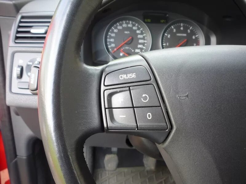 Круиз контроль вольво. Подрулевой переключатель вольво фн 12. Кнопки управления volvo s80. Круиз контроль вольво. Реле круиз контроль на вольво 940.