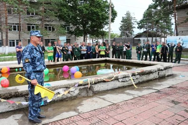 Биробиджанская воспитательная колония. Биробиджанская воспитательная колония фото. Биробиджанская воспитательная колония 2008 год. Ритуальные скрасят наши будни