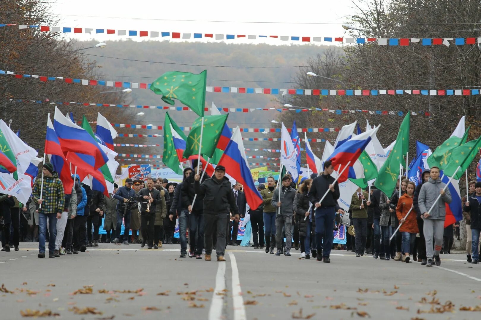 Митинг 4 ноября 2025. День народного единства адыгея. митинг в адыгее. митинг в майкопе. день народного единства в адыгее в 2025.