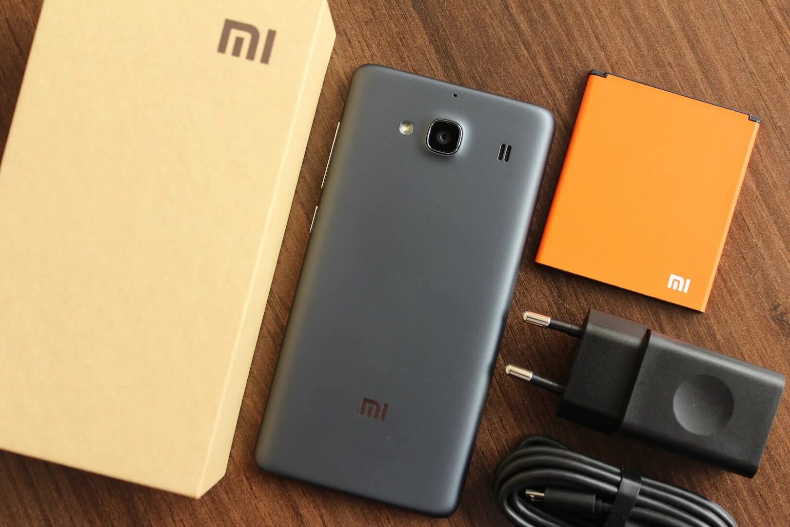 Телефон редми сайт. Xiaomi Redmi 2. Xiaomi Redmi 2 Prime. Xiaomi Redmi 2 Grey. Xiaomi HM Note 2.