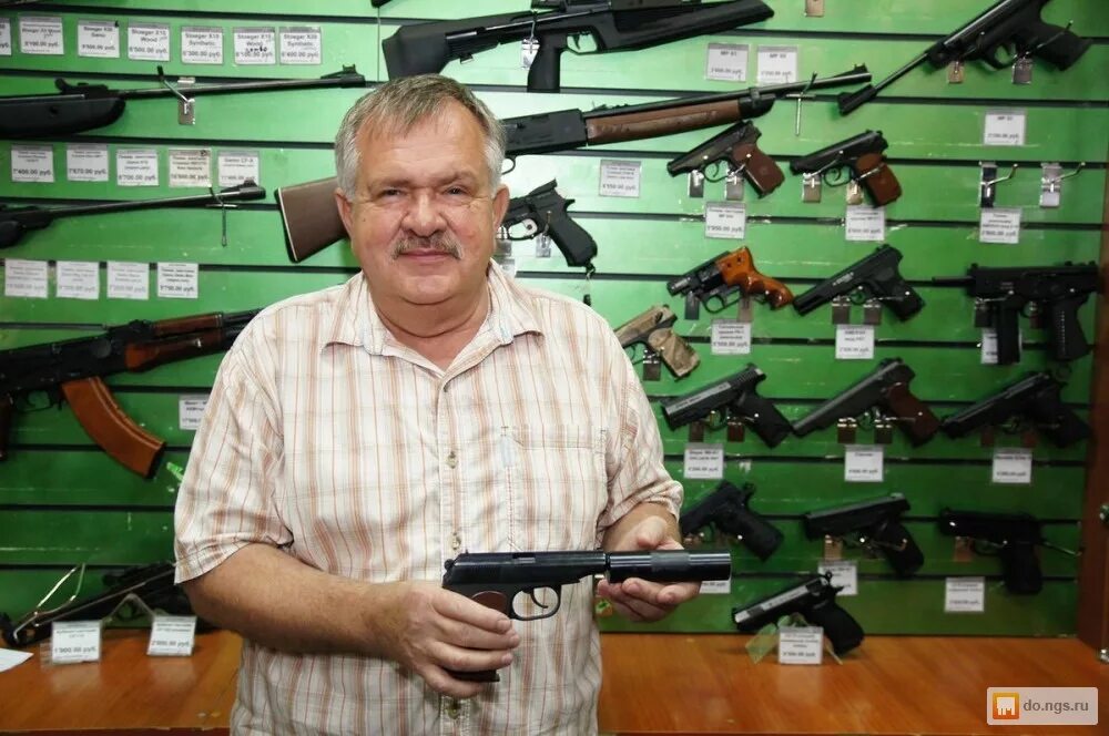 Купить оружие в новосибирске. Арсенал Нальчик магазин оружейный. Оружейный магазин Егерь Нальчик. Магазин оружий пневматика. Оружейный магазин в Новосибирске.
