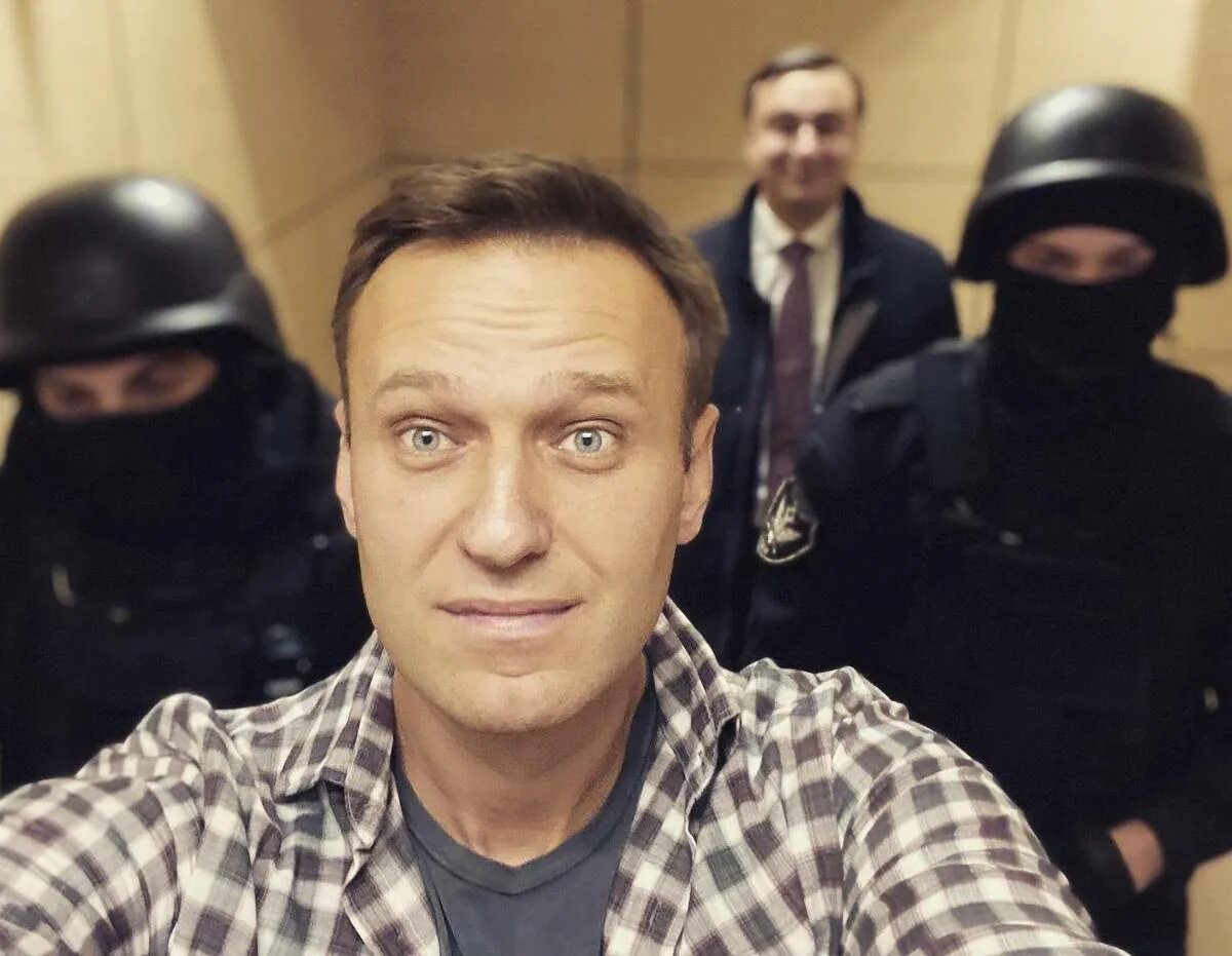 Навальный фото. Навальный 2020.