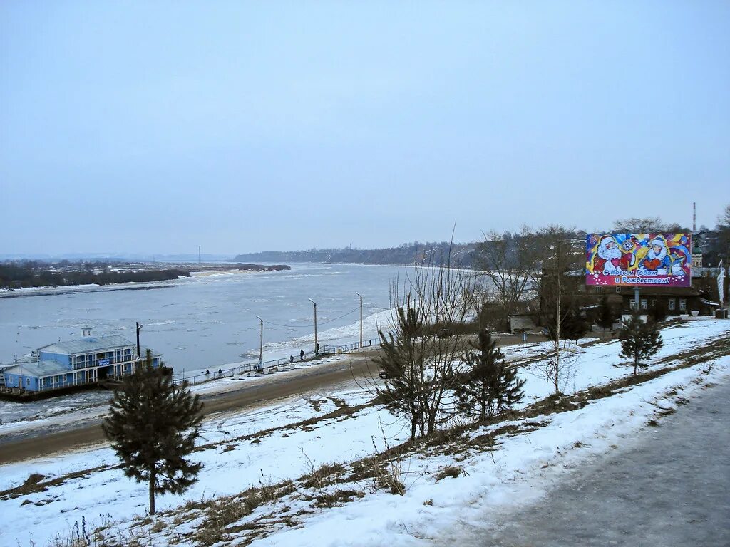 Набережная города павлово на оке. Памятник павлу перевозчику в павлово. Набережная павлово. Гимн города павлово на оке. Гимн города павлово на оке.