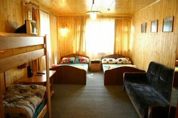 Хайта база отдыха усолье-сибирское. Базы отдыха усольский район хайта. База отдыха хайта усольский район. Турбаза хайта усолье-сибирское. Озеро молодежное усолье-сибирское.