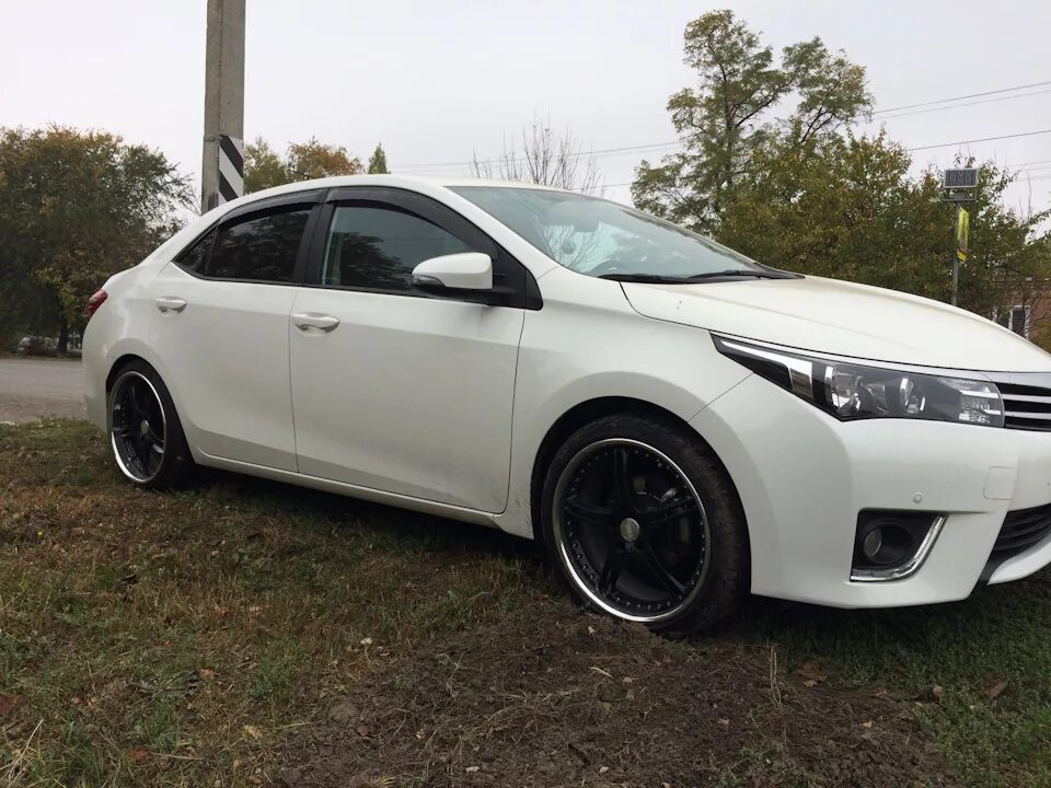 Диски toyota corolla r16. Диски тойота королла 180. Тойота королла е160. Диски на короллу 180. Диски toyota corolla 2014.