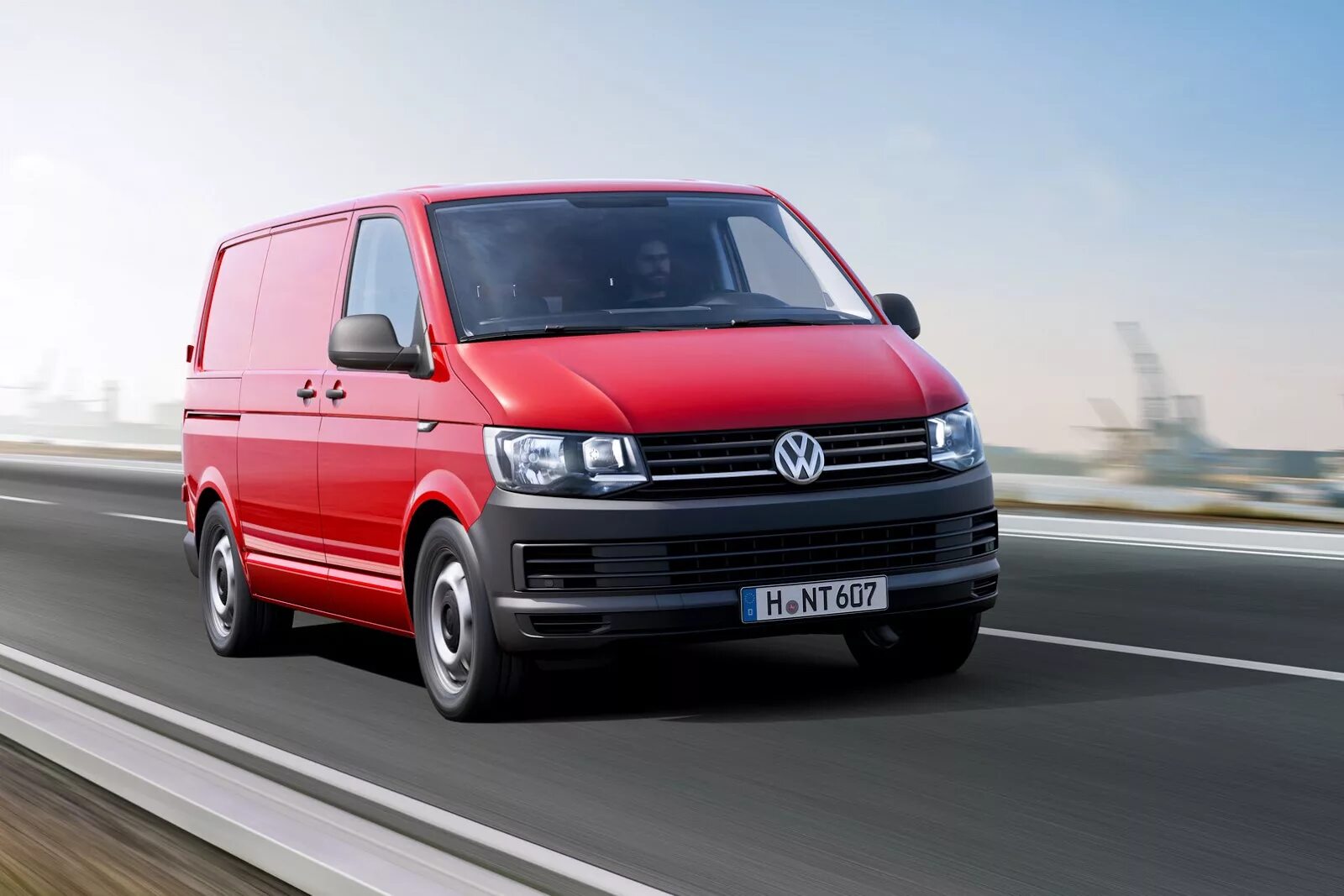 Vw multivan t7. Фольксваген т8. Фольксваген транспортер т6. Фольксваген т8. Фольксваген транспортер такси.