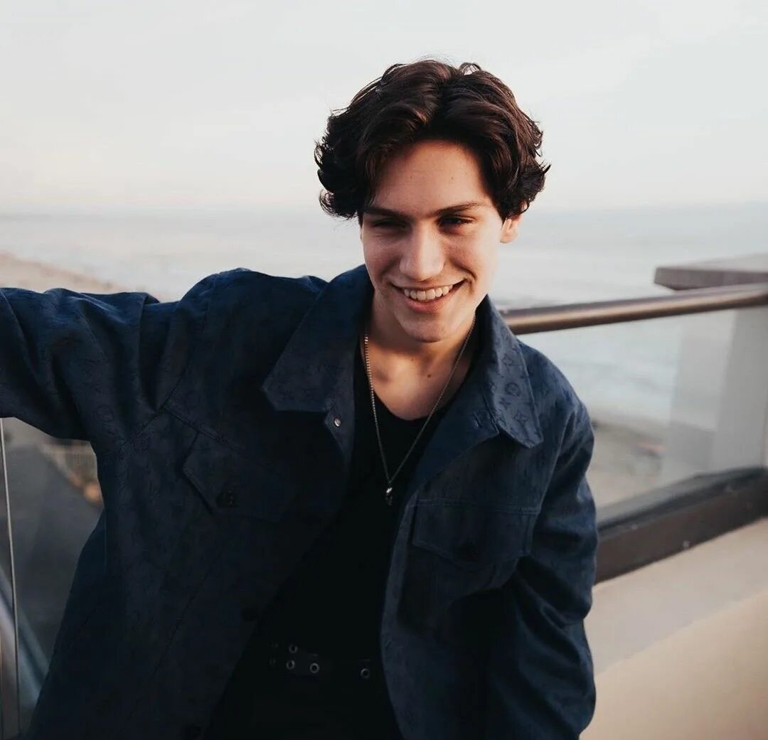 Чей ю. Тиктокер чейз хадсон. Chase ostin. Чейз хадсон фото. Чейз тиктокер.