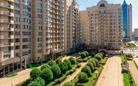 Жк возле метро москва