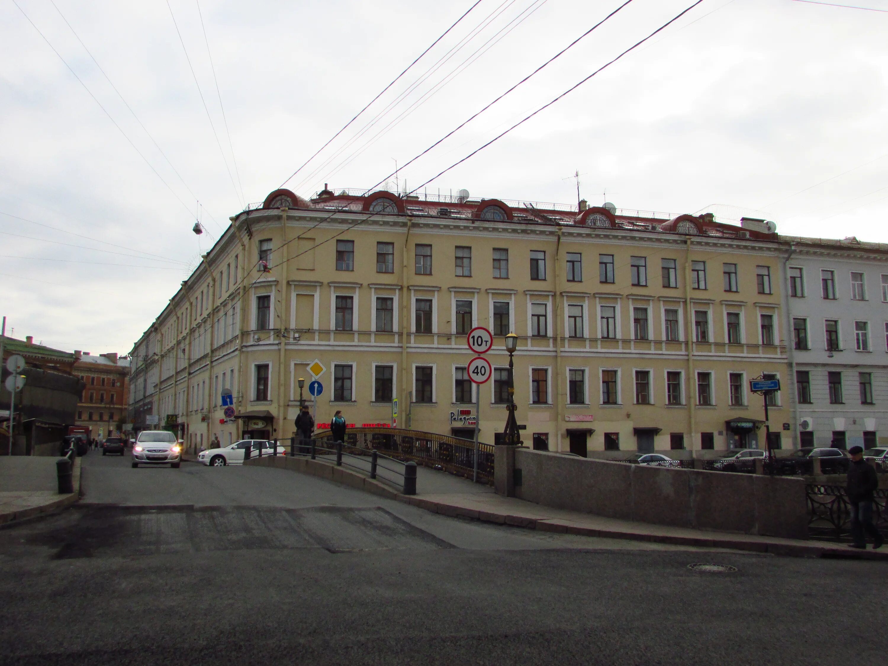 Мойка 46 санкт-петербург дворец. Набережная реки мойки, 9 пенза. Строгановский дворец на набережной реки мойки в петербурге. Набережная реки мойки 46. Мойка 46 санкт-петербург.