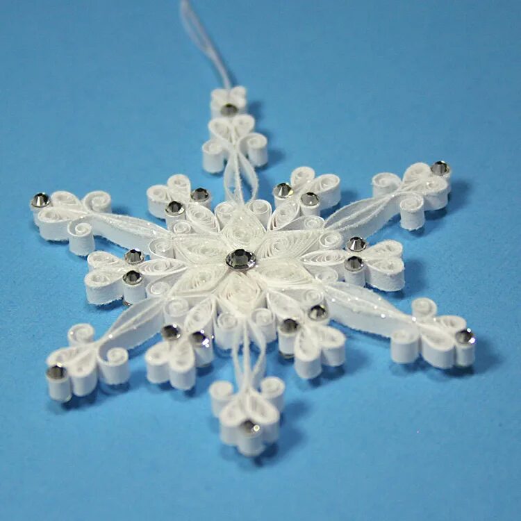 Украшения из нотной бумаги. Креативные снежинки. Необычные снежинки. Необычные снежинки. Поделка снежинка своими руками.