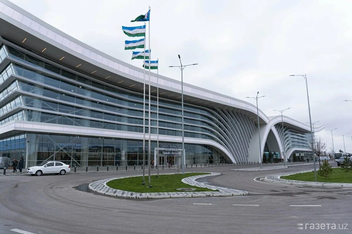 Аэропорт узбекистана самарканд. Новый аэропорт самарканд 2021. Аэропорт узбекистана самарканд. Аэропорт самарканд новый. Самаркандский новый аэропорт.