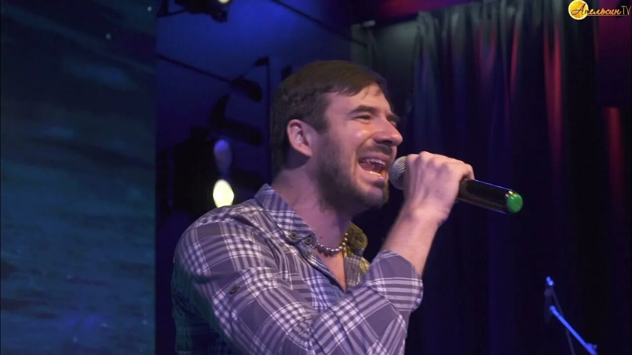 Шоу должно продолжаться. 90 шоу должно продолжаться 9. Queen шоу должно продолжаться. Король и шут танец злобного гения фото. Шоу должно продолжаться мем.