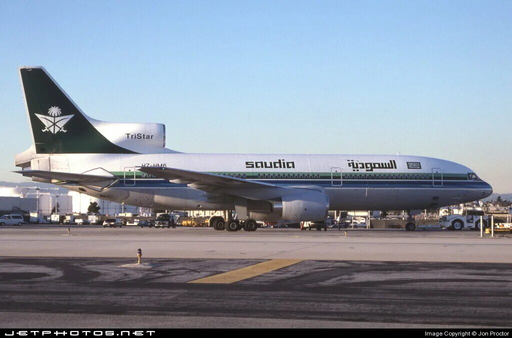 L 1011 в эр рияде. Lockheed l-1011 tristar saudia. lockheed l-1011 tristar салон. l 1011 tristar салон. lockheed l 1011 500.