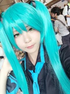 Aliceholic13 cosplay
